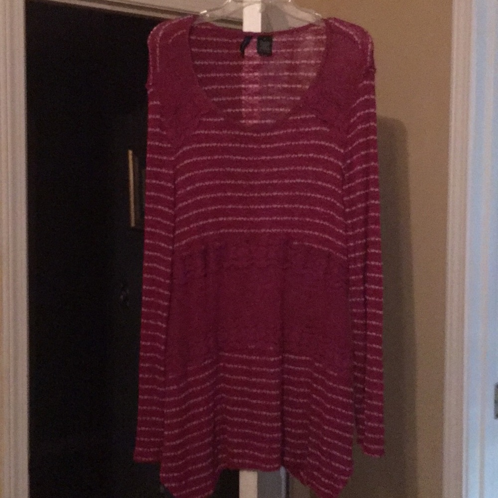 Lightweight sweater